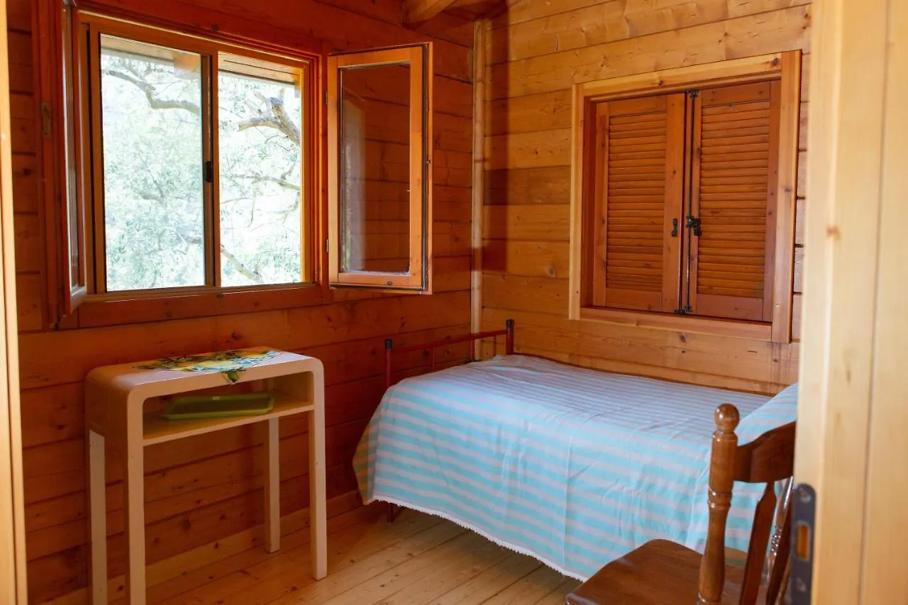 Chalet Tra Gli Ulivi: • Giardino • Wifi • A/C • Bbq Βίλα Capri Leone