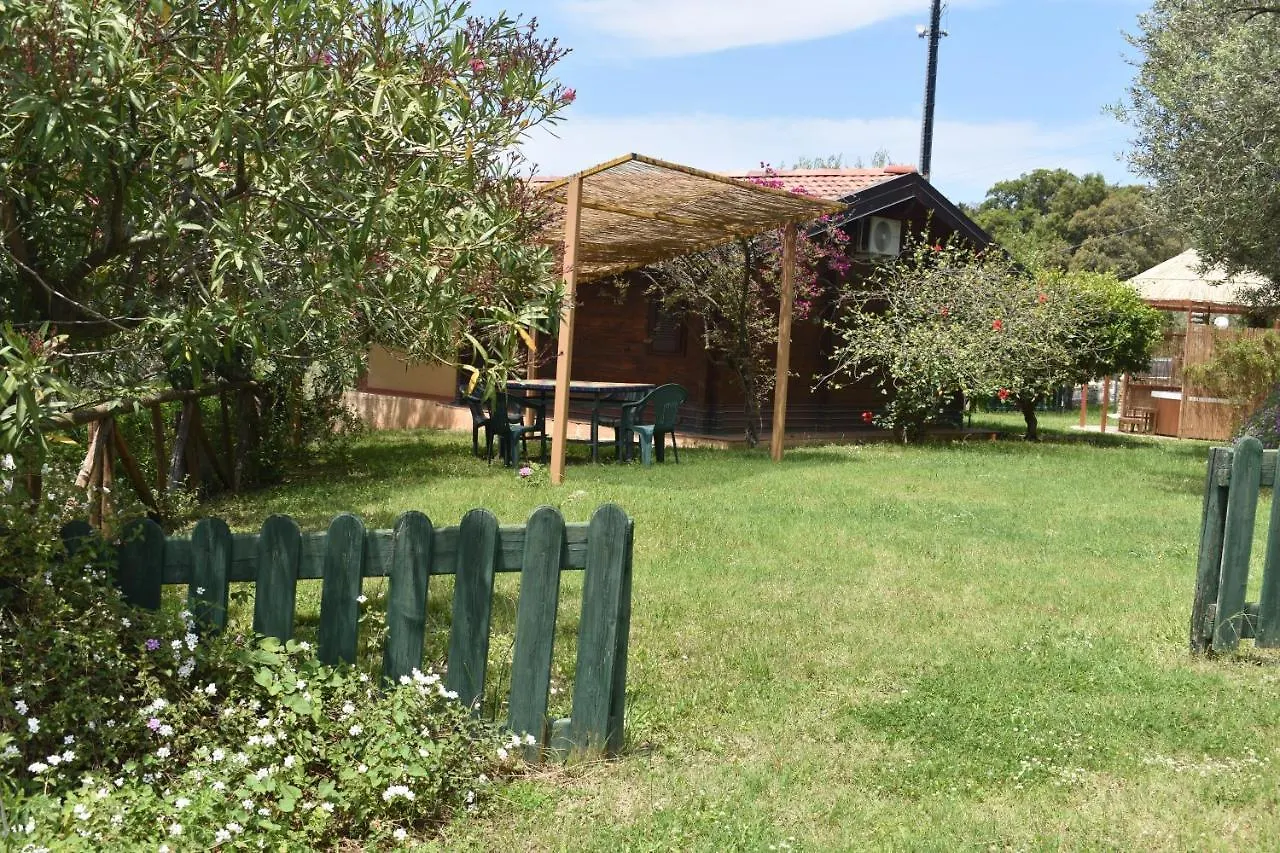Chalet Tra Gli Ulivi: • Giardino • Wifi • A/C • Bbq Villa Capri Leone